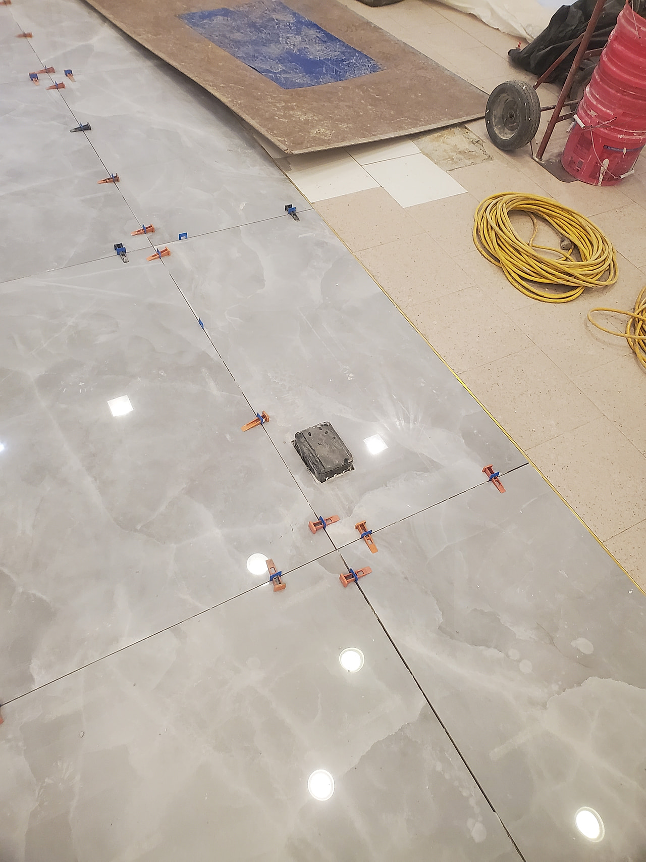 Marble floor, leveling-clipped